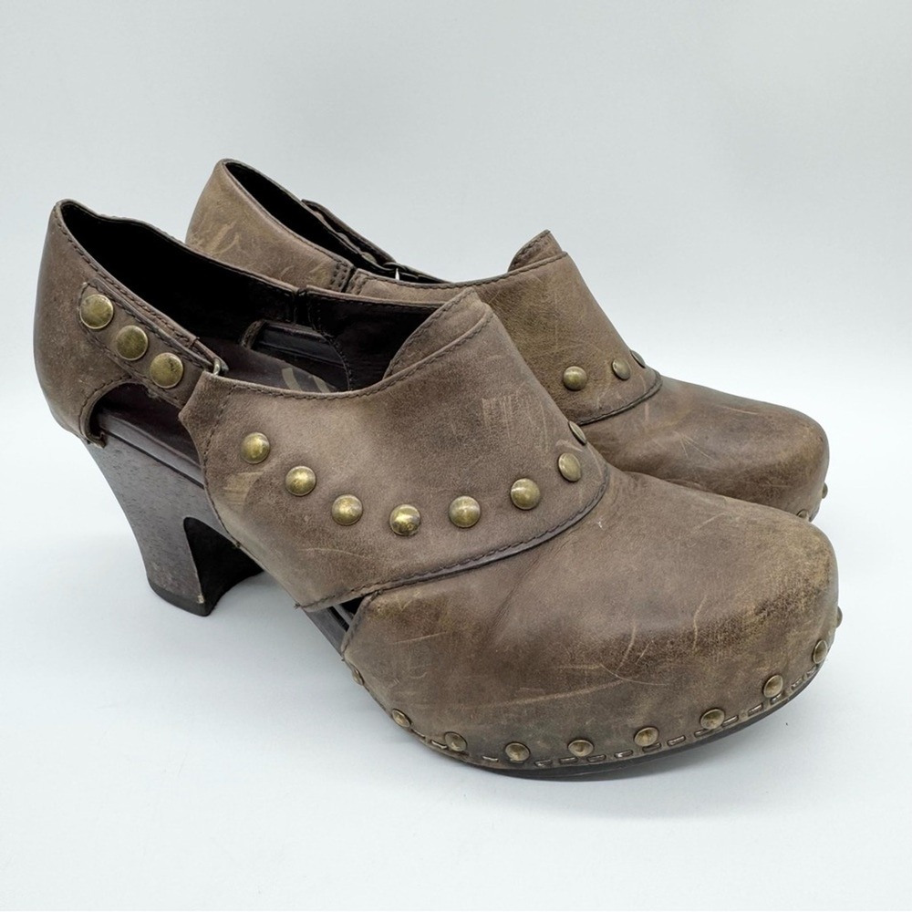 Dansko Women's Ryder Leather Studded Heeled Clogs Brown/Bronze Size 37 Bikercore
